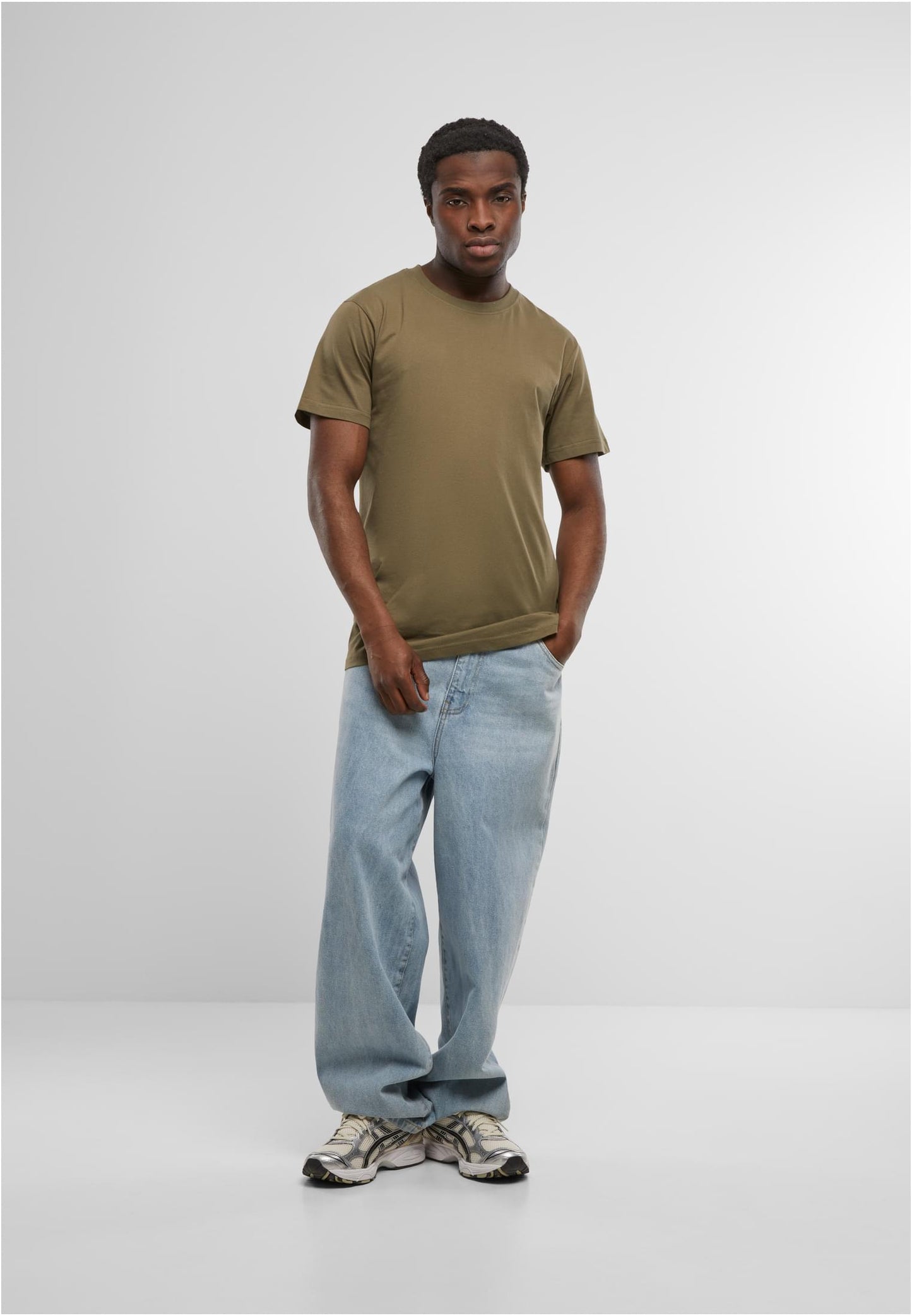 T-Shirt Round Neck naturalolive