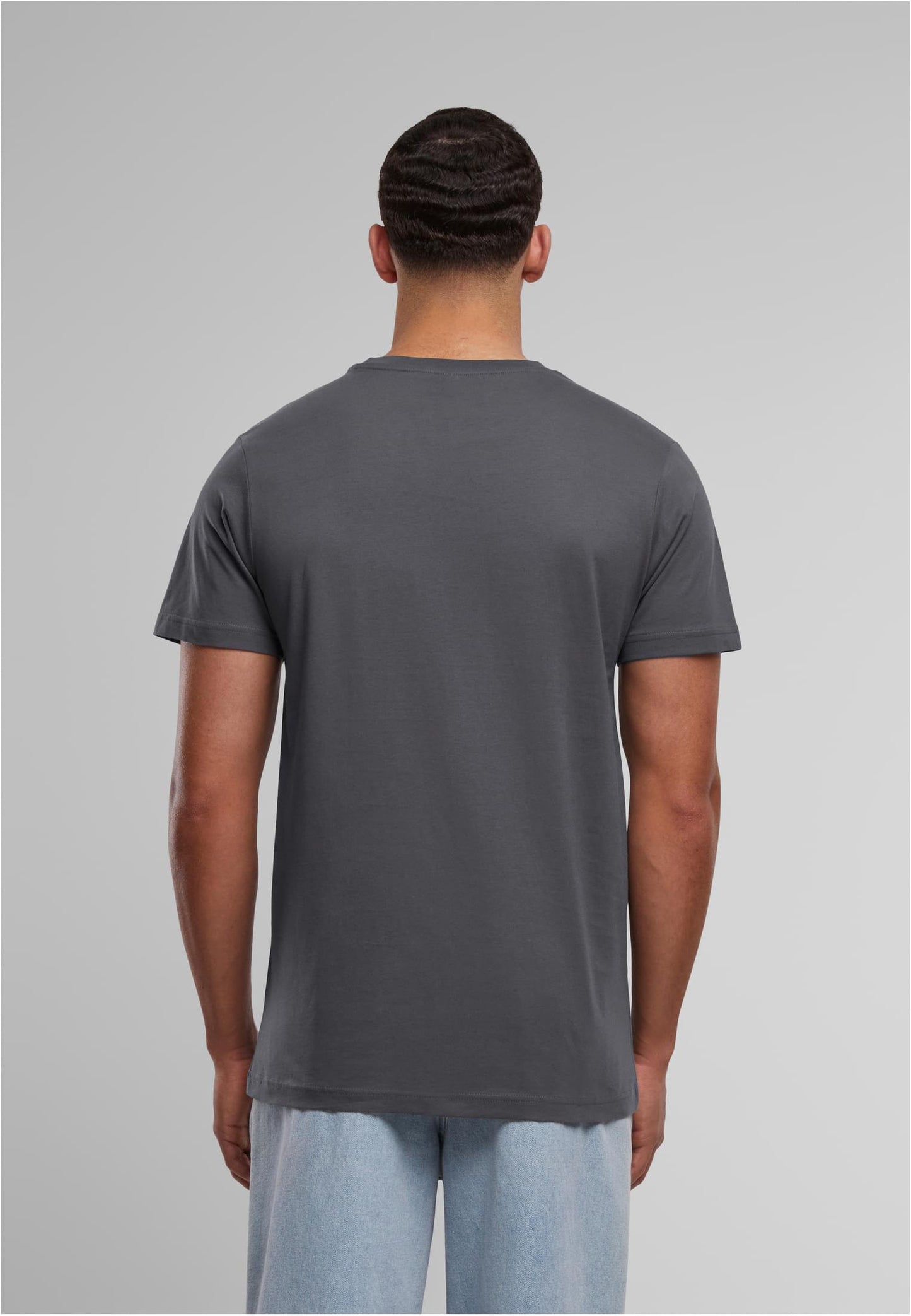 T-Shirt Round Neck magnet