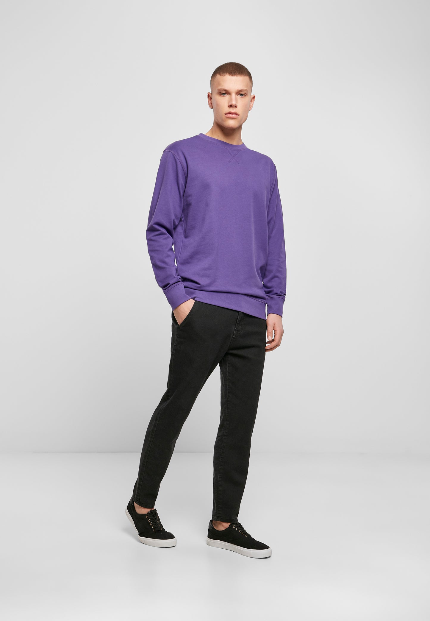 Light Crew Sweatshirt