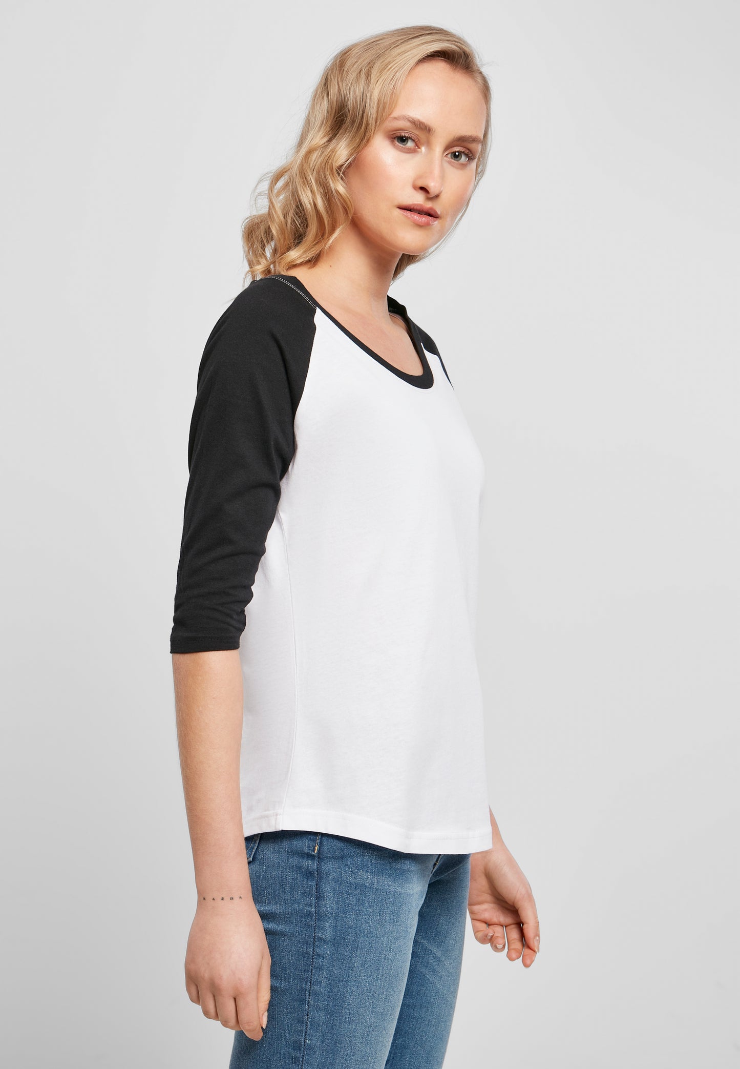 Ladies 3/4 Contrast Raglan Tee