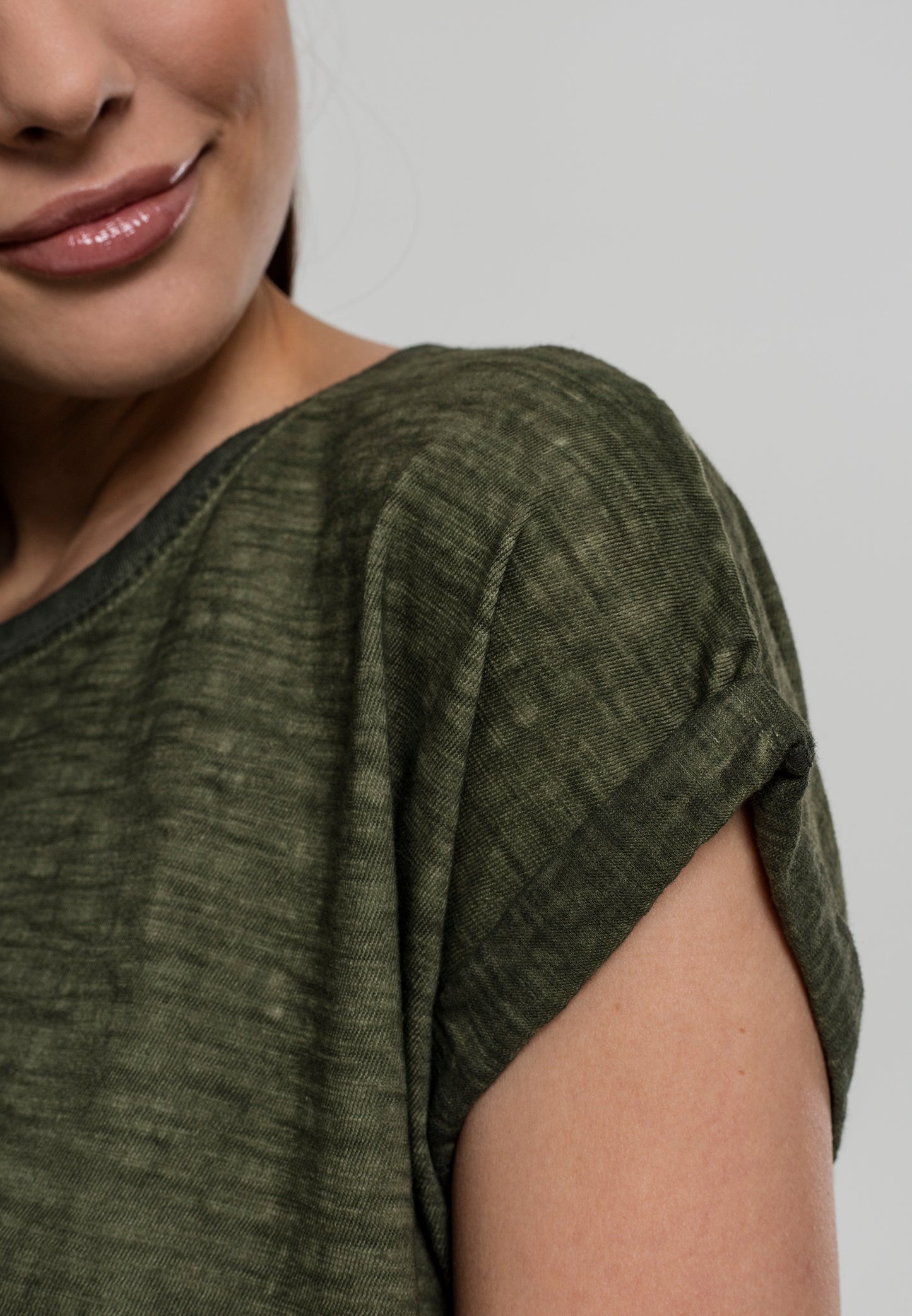 Ladies Spray Dye
Extended Shoulder Tee