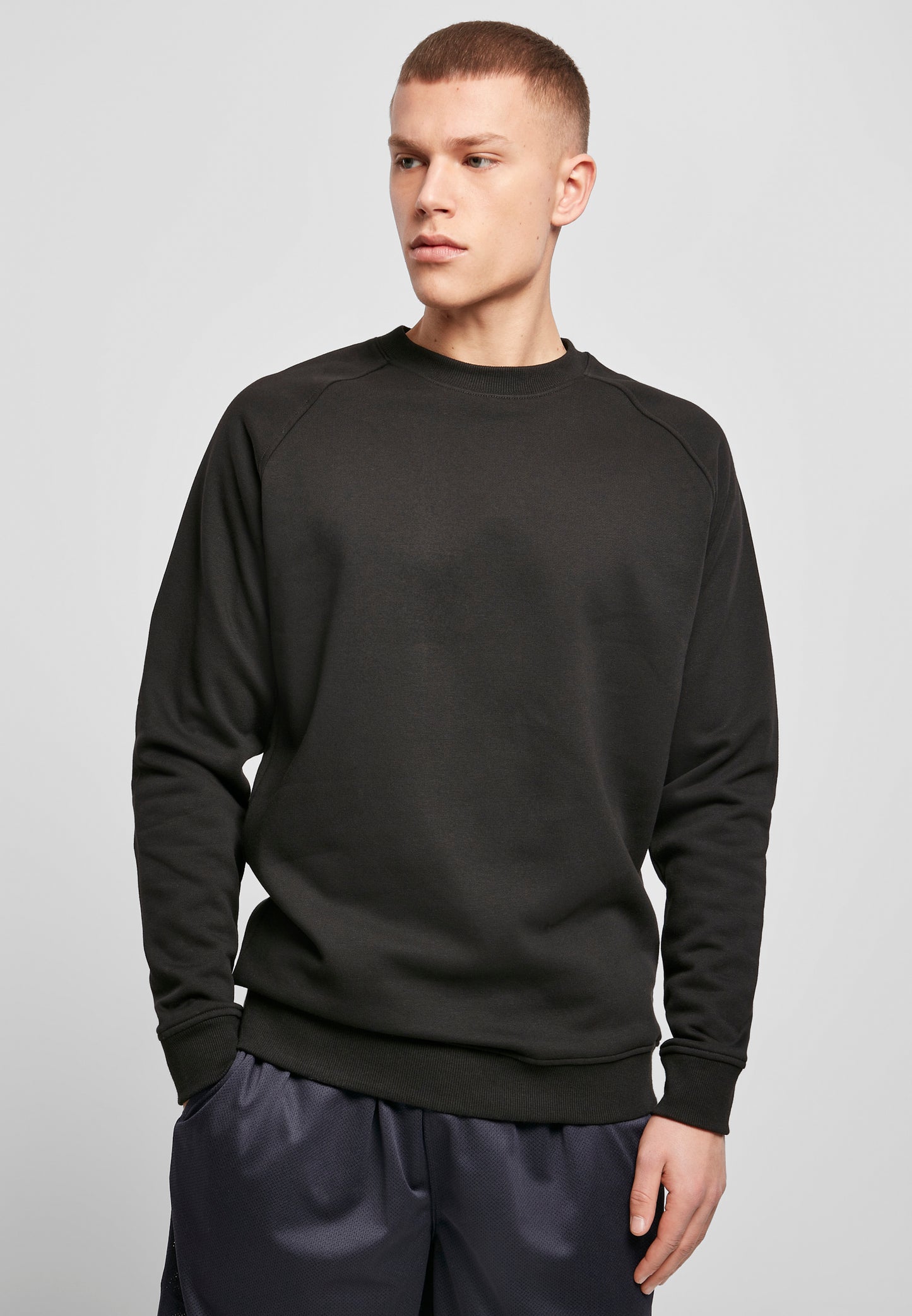 Raglan Sweat Crewneck