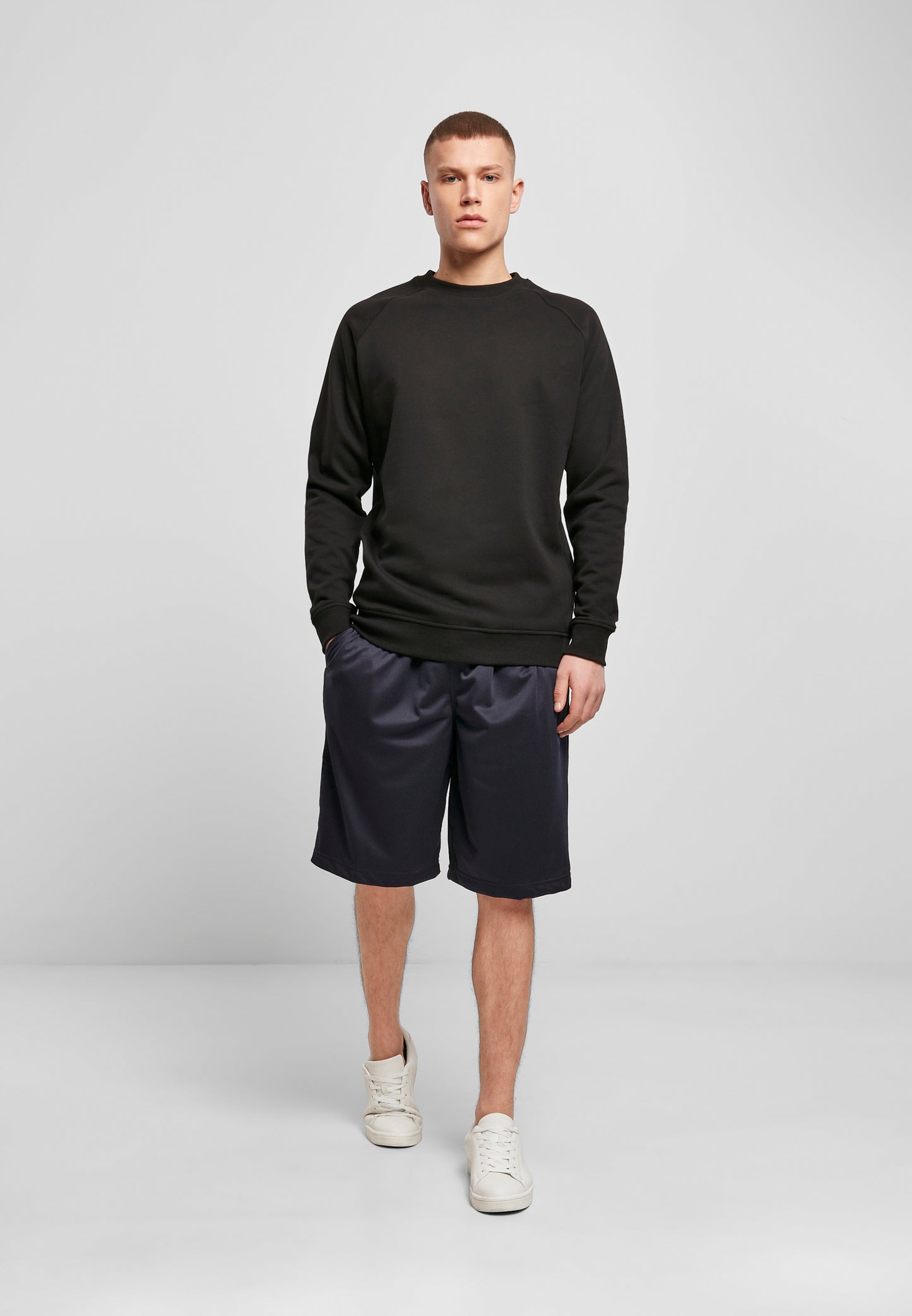 Raglan Sweat Crewneck