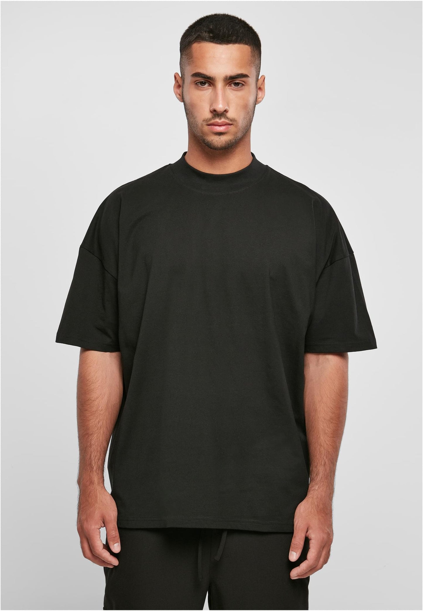 Oversize T-Shirt Mock Neck