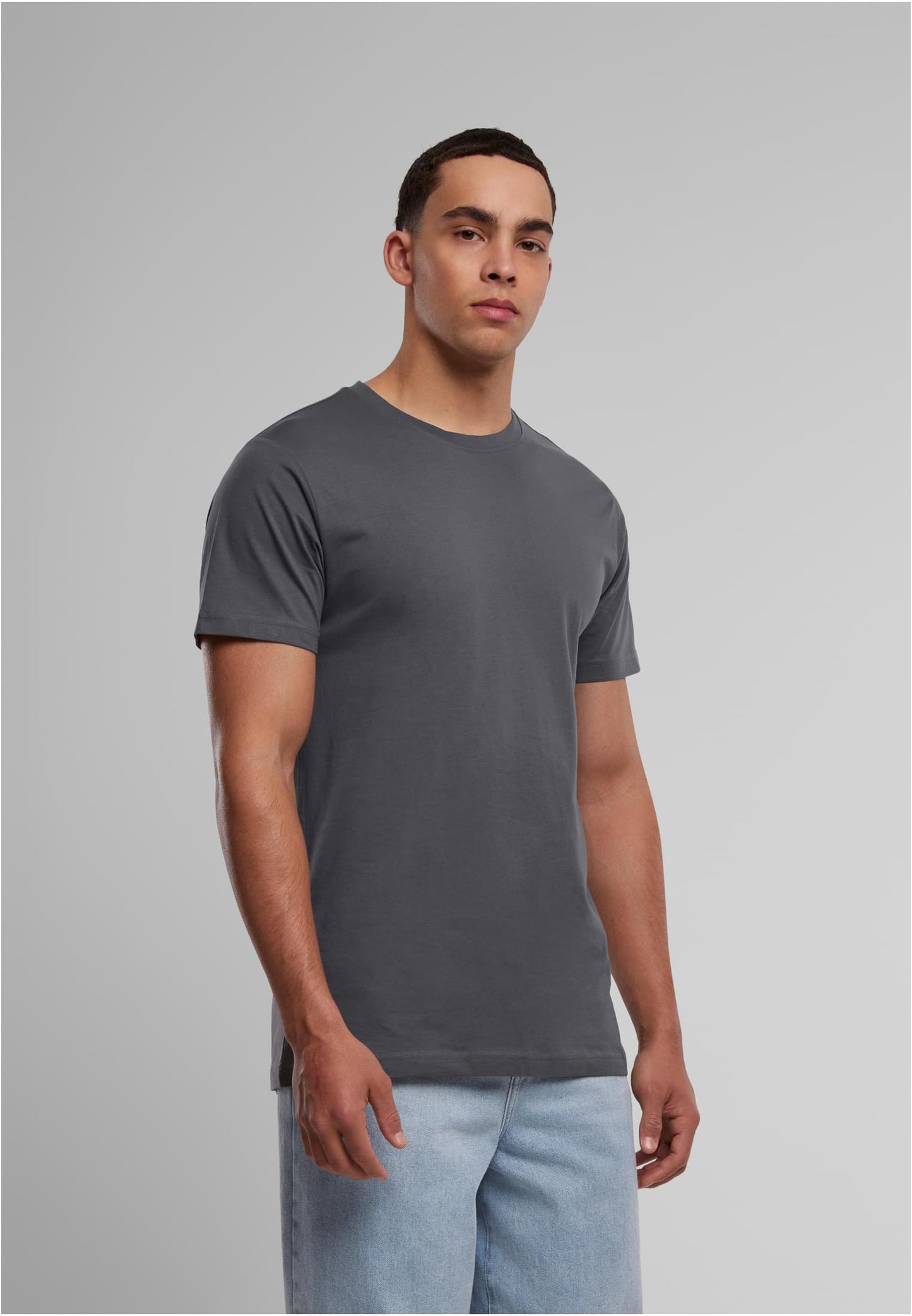 T-Shirt Round Neck magnet