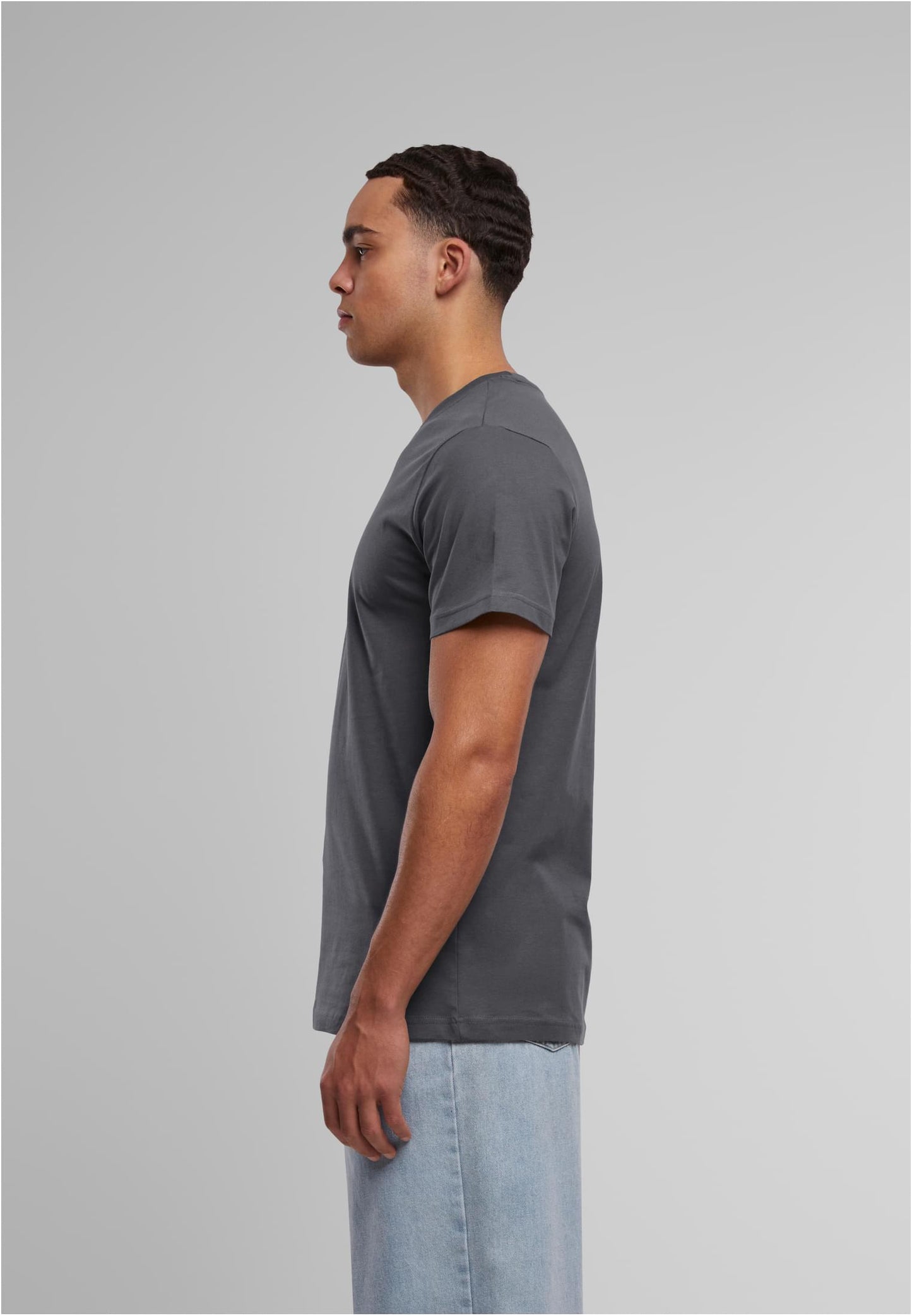 T-Shirt Round Neck magnet