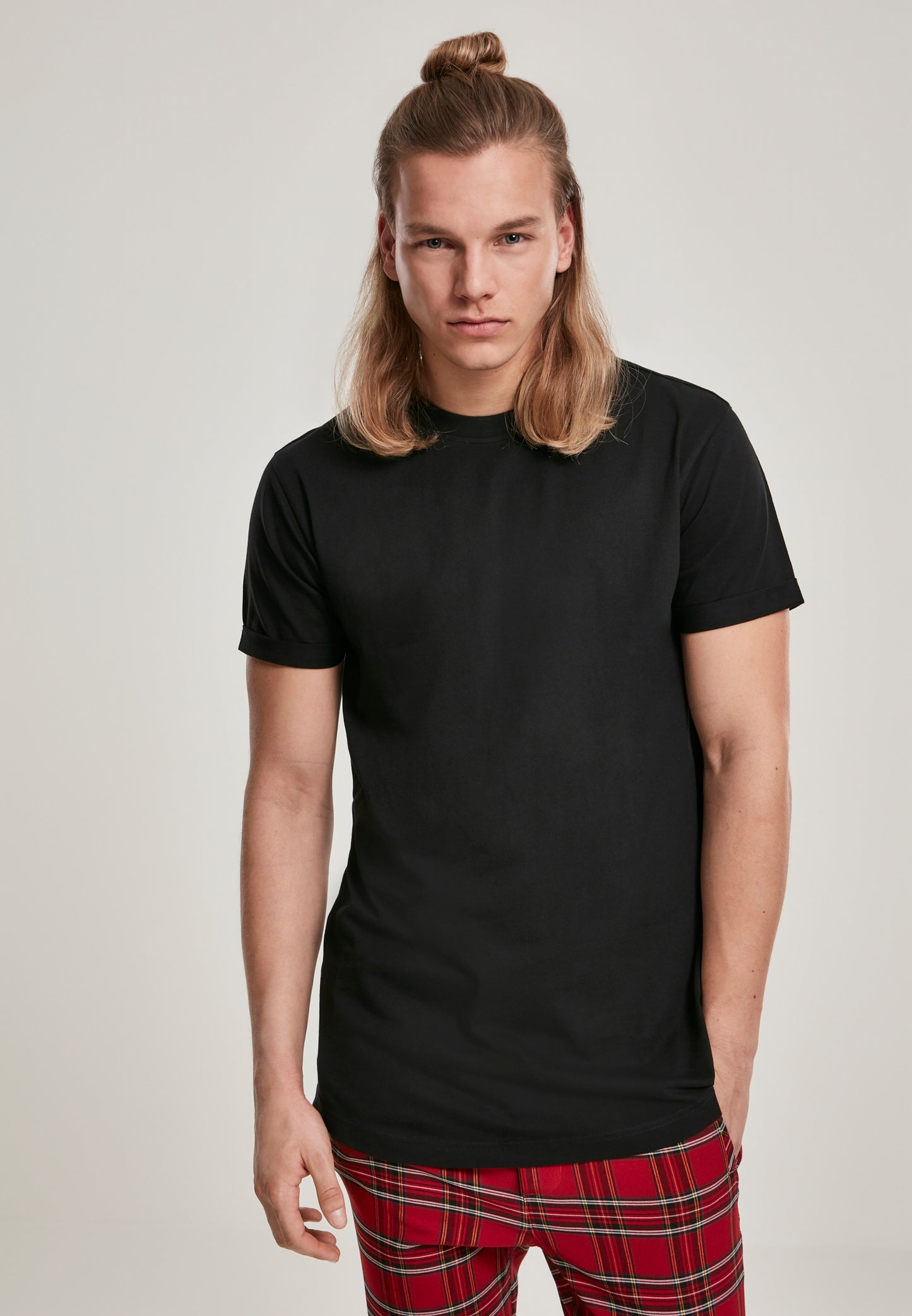 Short Shaped Turn Up Tee black