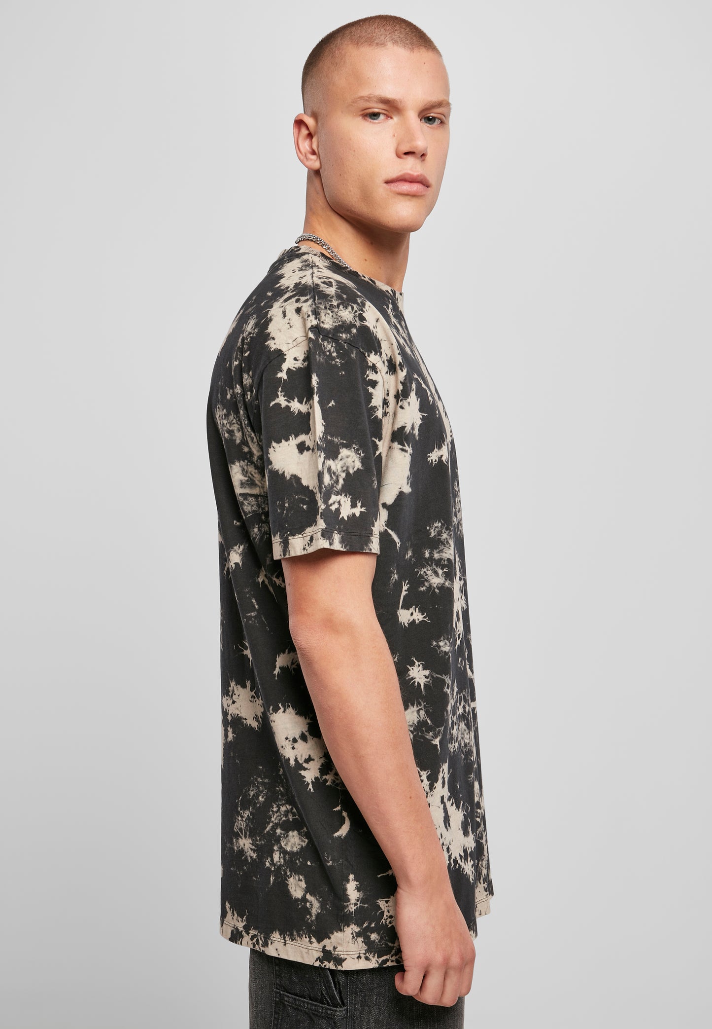 Oversize T-Shirt Bleached schwarz